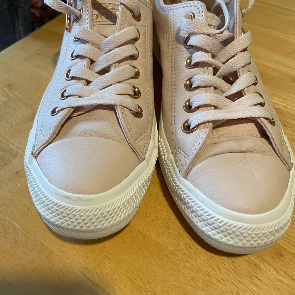 Rose Gold converse sneaker size 6.5